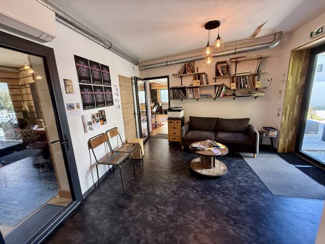 Salles et espaces du Drums & Guitars Studio